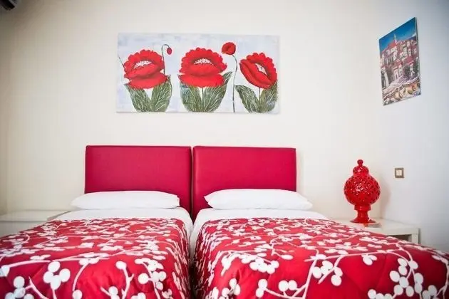 Oda, 2 Tek Kişilik Yatak