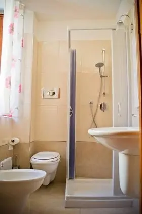 Oda, 2 Tek Kişilik Yatak