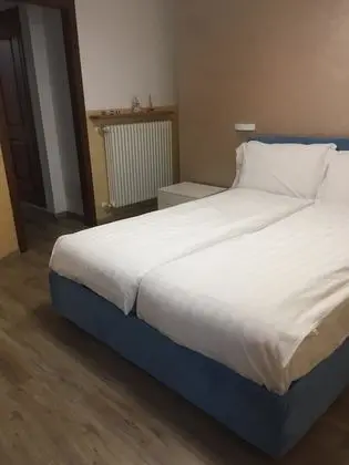 Üç Kişilik Oda