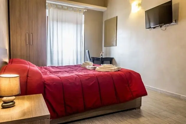 Deluxe Tek Büyük Yataklı Oda (2)