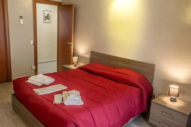 Deluxe Tek Büyük Yataklı Oda (2)