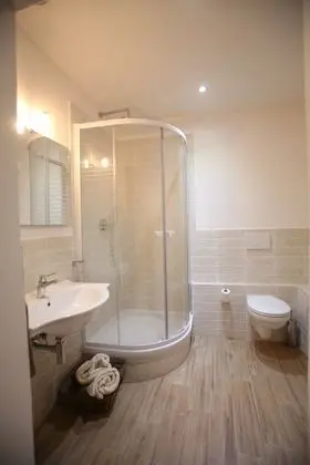 Standard Tek Büyük veya İki Ayrı Yataklı Oda