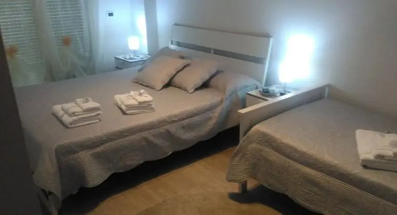 Üç Kişilik Oda, Ortak Banyo