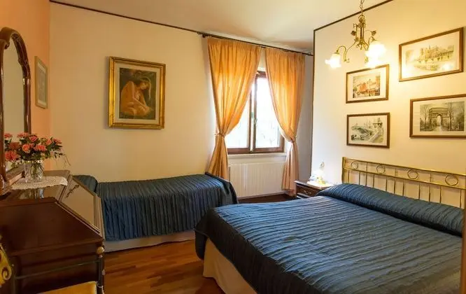 Standard Üç Kişilik Oda, Özel Banyo, Park Manzaralı