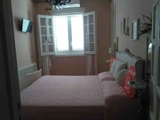 Apart Daire, 2 Yatak Odası, Sigara İçilmez