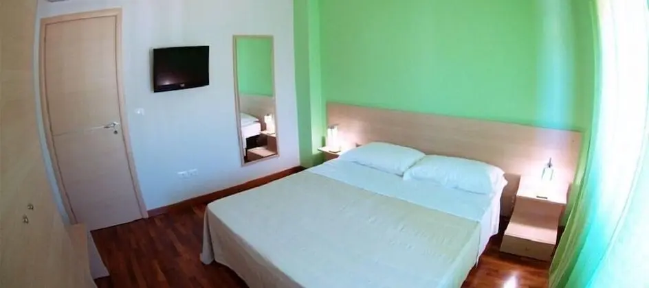 Tek Büyük veya İki Ayrı Yataklı Oda, Özel Banyo (External)