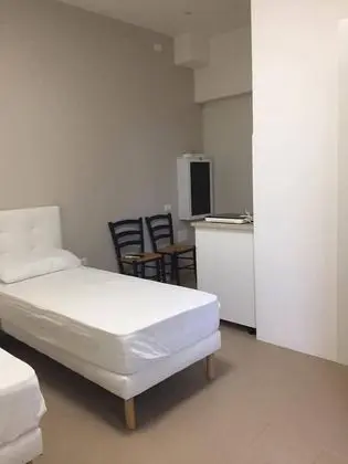 Tek Büyük veya İki Ayrı Yataklı Oda, Birden Çok Yatak, Sigara İçilmez