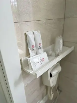 Tek Büyük veya İki Ayrı Yataklı Oda, Birden Çok Yatak, Sigara İçilmez