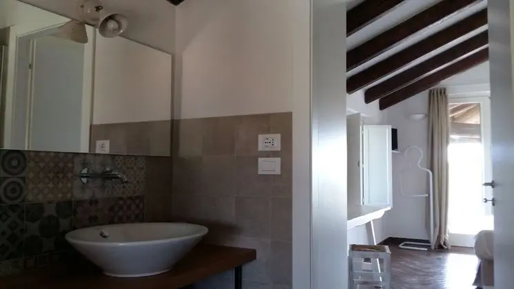 Traditional Tek Büyük veya İki Ayrı Yataklı Oda, Balkon, Bahçe Manzaralı