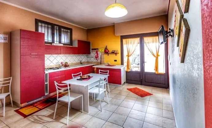 Tek Büyük veya İki Ayrı Yataklı Oda, Ortak Banyo (Stella)