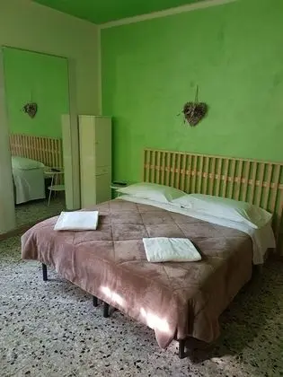 Tek Büyük Yataklı Oda, Ortak Banyo