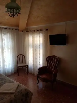 Tek Büyük Yataklı Oda, Ortak Banyo