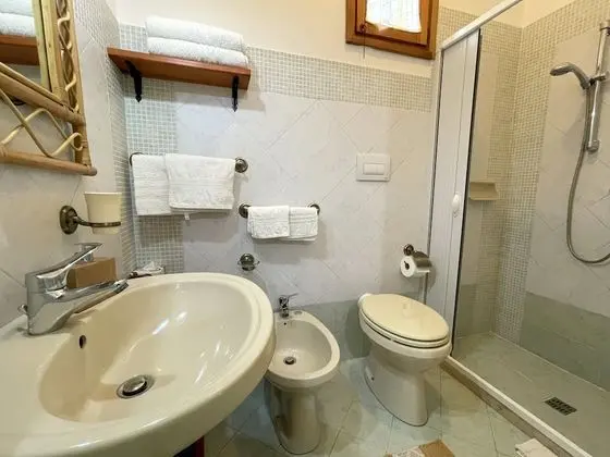 Classic Üç Kişilik Oda