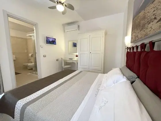 Comfort Tek Büyük Yataklı Oda