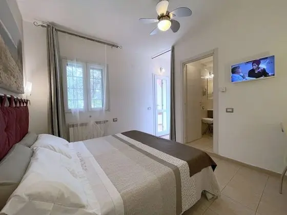 Comfort Tek Büyük Yataklı Oda