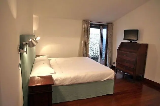 Standard Oda, 1 En Büyük (King) Boy Yatak (Azzurro)