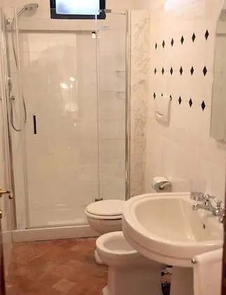 Standard Oda, 1 En Büyük (King) Boy Yatak (Azzurro)