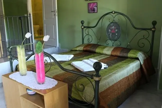 Tek Büyük Yataklı Oda, Tepe Manzaralı