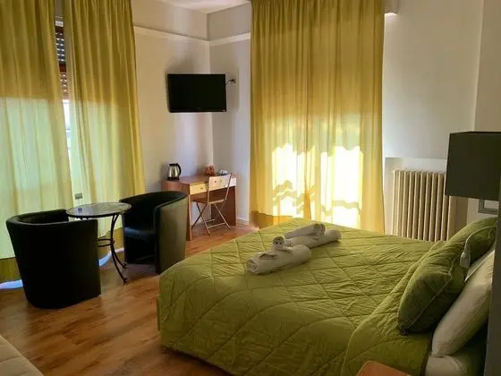 Standard Üç Kişilik Oda