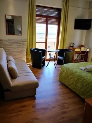Standard Üç Kişilik Oda