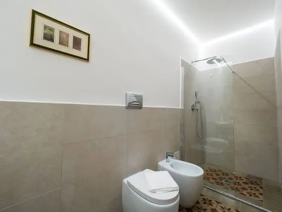 Tek Büyük Yataklı Oda (Aci )