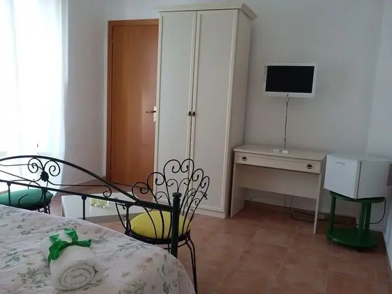 Tek Büyük Yataklı Oda