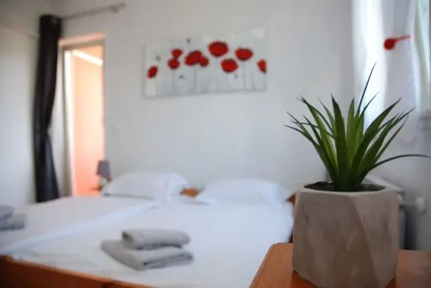 Tek Büyük veya İki Ayrı Yataklı Oda