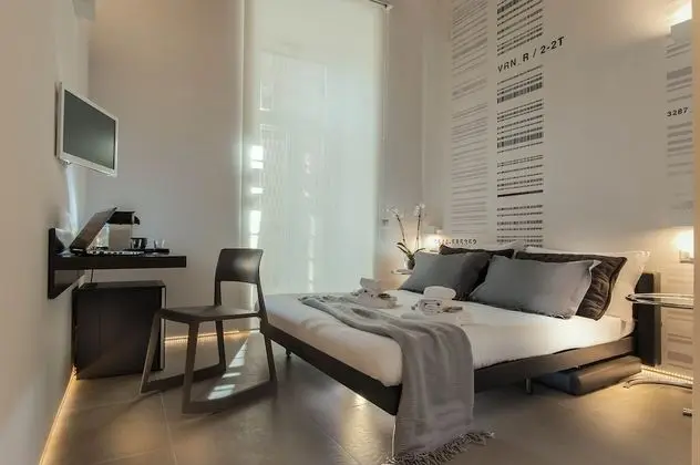 Classic Tek Büyük Yataklı Oda