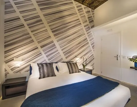 Classic Tek Büyük Yataklı Oda