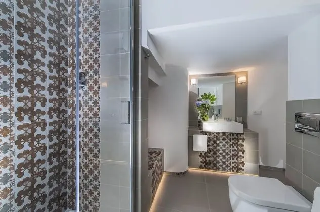 Classic Tek Büyük Yataklı Oda