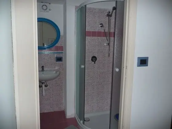 Tek Büyük veya İki Ayrı Yataklı Oda, 3 Tek Kişilik Yatak