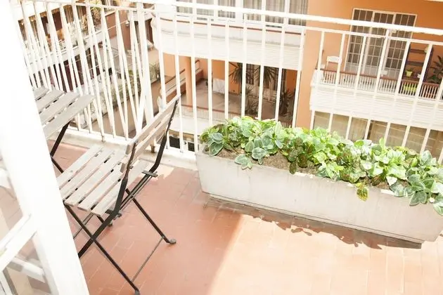 Tek Büyük Yataklı Oda, Balkon