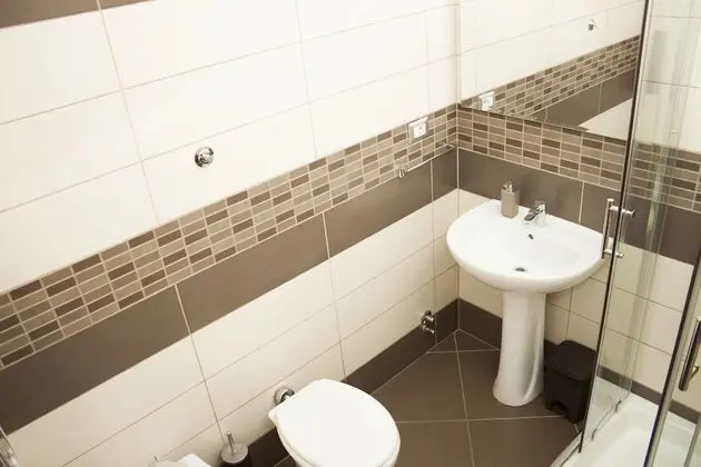Tek Büyük Yataklı Oda, Balkon