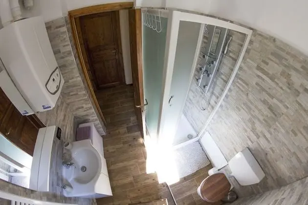 Comfort Tek Büyük Yataklı Oda, Birden Çok Yatak, Ortak Banyo, Bahçe Manzaralı