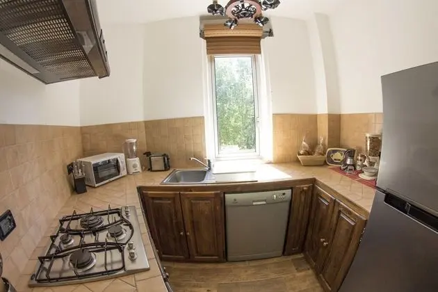 Comfort Tek Büyük Yataklı Oda, Birden Çok Yatak, Ortak Banyo, Bahçe Manzaralı