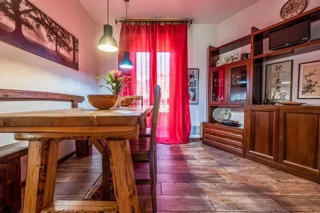 Comfort Tek Büyük Yataklı Oda, Birden Çok Yatak, Ortak Banyo, Bahçe Manzaralı