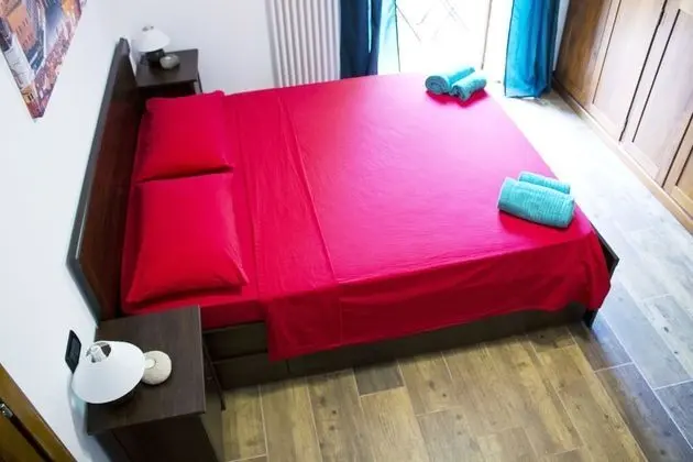 Deluxe Tek Büyük Yataklı Oda, 1 Büyük (Queen) Boy Yatak, Ortak Banyo, Bahçe Manzaralı