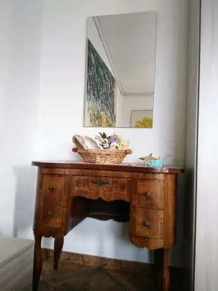 Comfort Tek Büyük Yataklı Oda, Özel Banyo, Bahçe Manzaralı