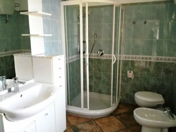 Comfort Tek Büyük Yataklı Oda, Özel Banyo, Bahçe Manzaralı