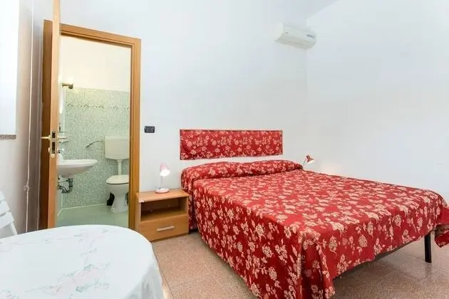 Deluxe Tek Büyük veya İki Ayrı Yataklı Oda, Bahçe Manzaralı