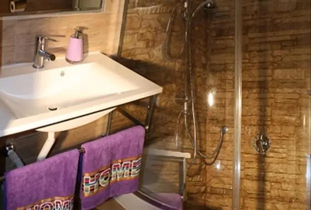 Tek Büyük Yataklı Oda, Özel Banyo