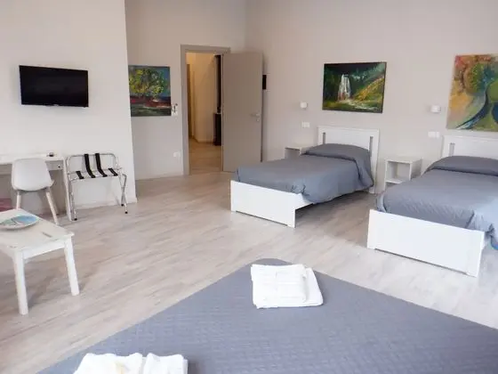 Deluxe Dört Kişilik Oda, Banyolu/Duşlu