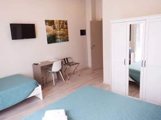 Superior Üç Kişilik Oda, Banyolu/Duşlu