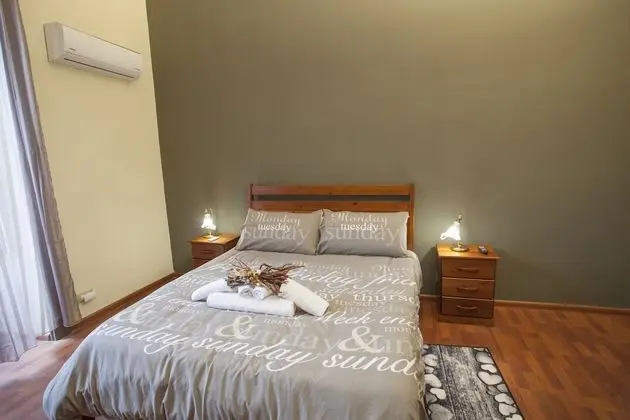 Classic Tek Büyük Yataklı Oda