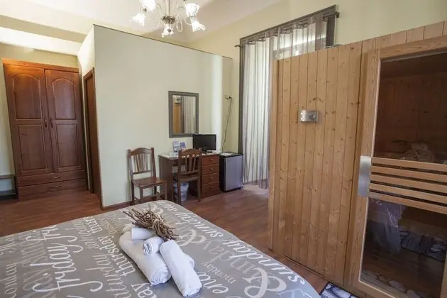 Classic Tek Büyük Yataklı Oda