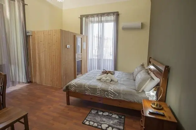 Classic Tek Büyük Yataklı Oda