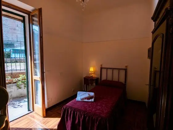 Comfort Tek Kişilik Oda (con giardino)