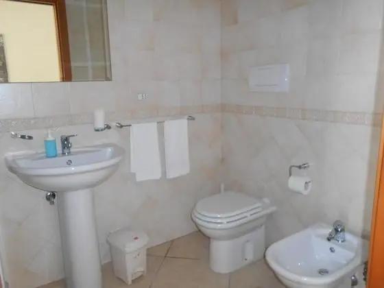 Comfort Üç Kişilik Oda (3)