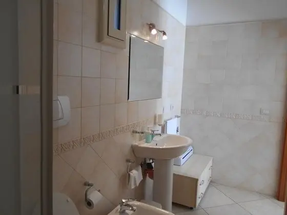 Comfort Üç Kişilik Oda (3)