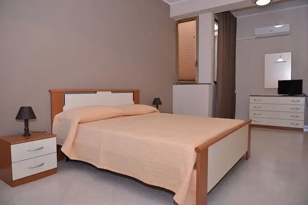 Comfort Tek Büyük veya İki Ayrı Yataklı Oda